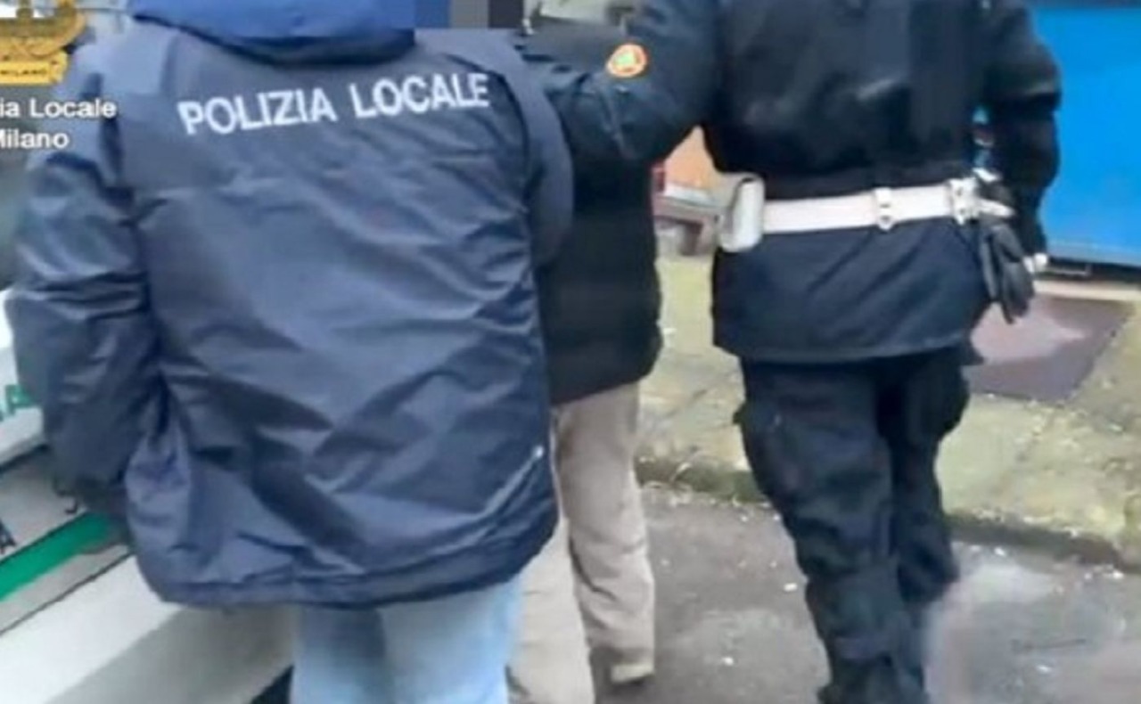 Furti ai danni di turiste negli hotel in zona Repubblica: arrestato 25enne dopo due colpi