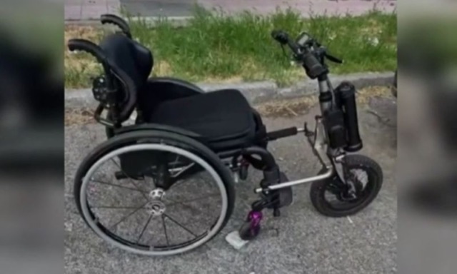 Carrozzina rubata a un’insegnante disabile, ritrovata dalla Polizia in uno stabile a Baggio