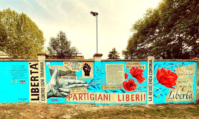 Un murale per la memoria in via Ludovico il Moro: inaugurata l’opera dedicata ai giovani partigiani del Ronchetto