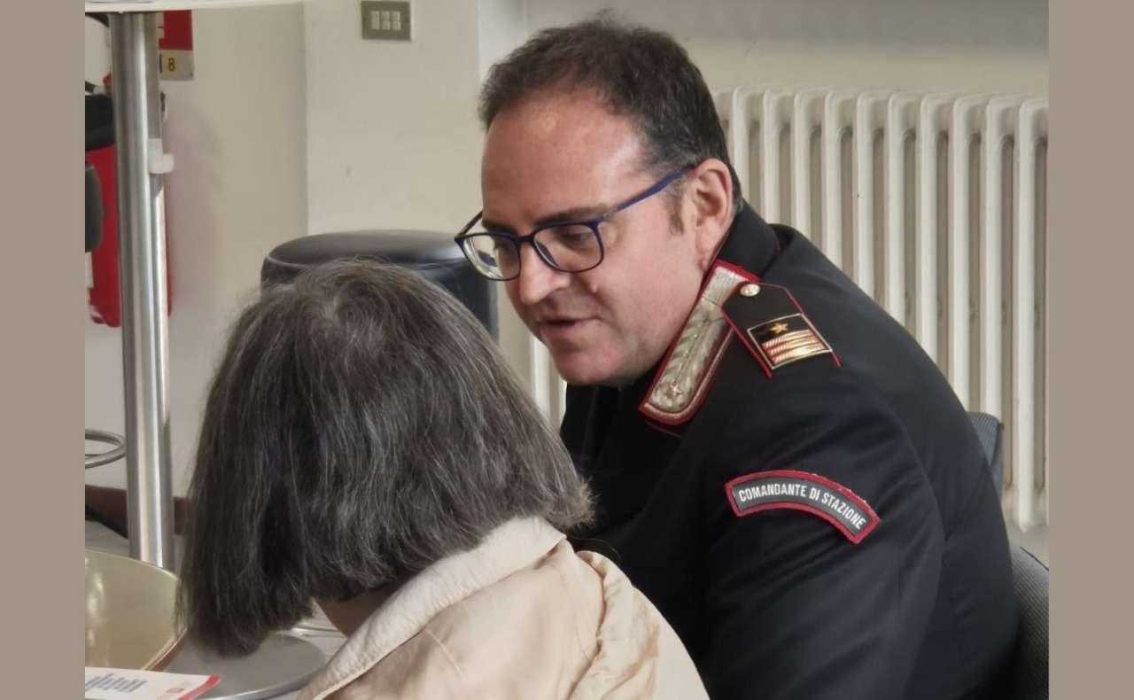 Finto carabiniere tenta di truffare una donna in zona Niguarda: arrestato in casa della vittima