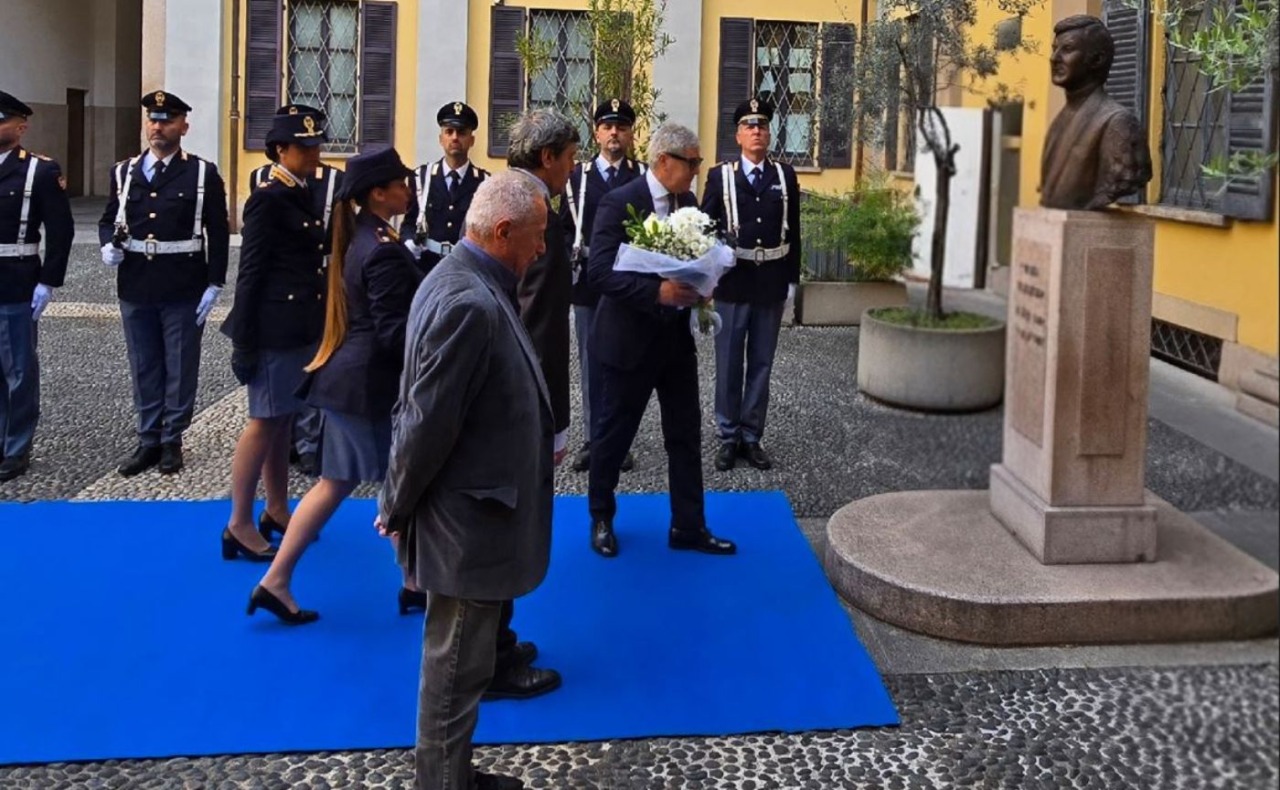 In Questura la commemorazione in ricordo di Luigi Calabresi e delle vittime della strage del 1973 di via Fatebenefratelli