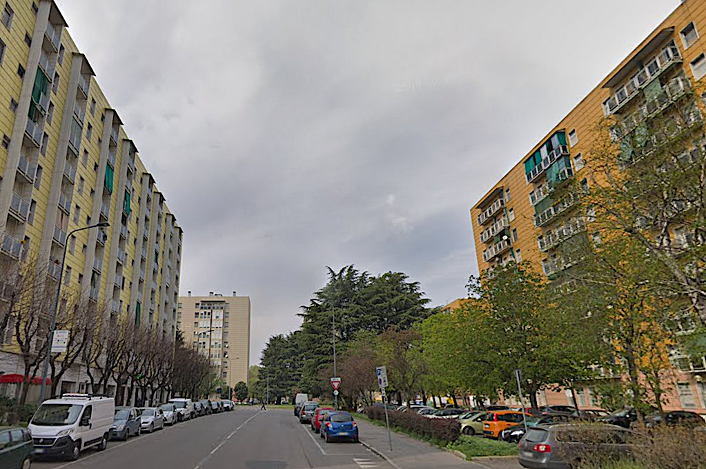 Operazione interforze in via Saponaro: sgomberati quattro alloggi Aler occupati abusivamente: tre denunciati e due accompagnati in Questura