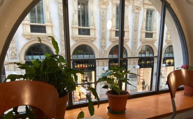 Il Bar self service Chery lascia la Galleria Vittorio Emanuele II: il Comune apre un bando per lo spazio da 300 metri quadrati