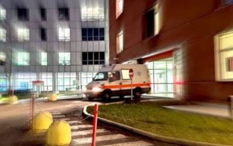 Accoltellamento nella notte a Milano: 49enne in gravi condizioni al Niguarda