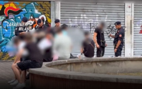 Controlli a tappeto dei carabinieri nella zona della movida milanese e nella zona est dell’hinterland: quasi 500 persone identificate