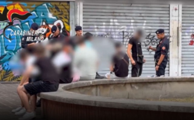 Controlli a tappeto dei carabinieri nella zona della movida milanese e nella zona est dell’hinterland: quasi 500 persone identificate