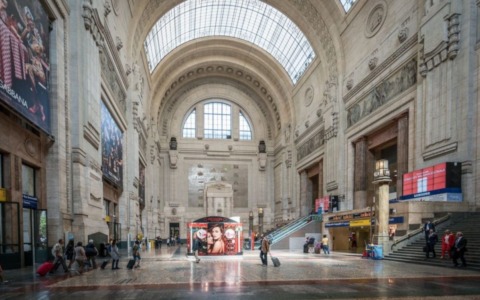 Due turisti derubati in ascensore alla Stazione Centrale: tre donne arrestate
