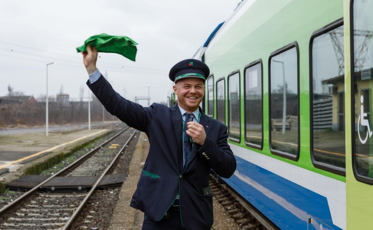 Trenord assume nuovi capitreno: candidature al via da giovedì 3 settembre
