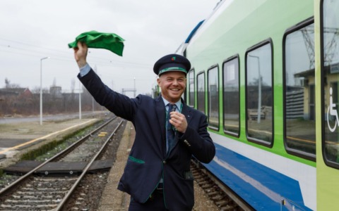 Trenord assume nuovi capitreno: candidature al via da giovedì 3 settembre
