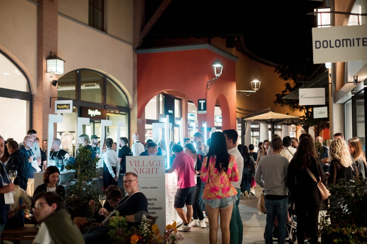 Village Night, al Franciacorta Designer Village arrivano 27 cantine della Franciacorta