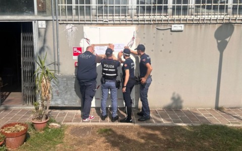 Da associazione culturale a discoteca abusiva: sequestrato il locale di via Montanari