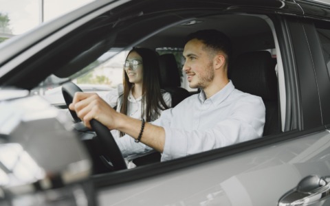A Milano meno auto e più risparmio: parte la sfida del carpooling