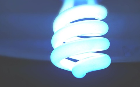 Risparmio energetico, i 10 errori che (quasi) tutti fanno in casa senza saperlo