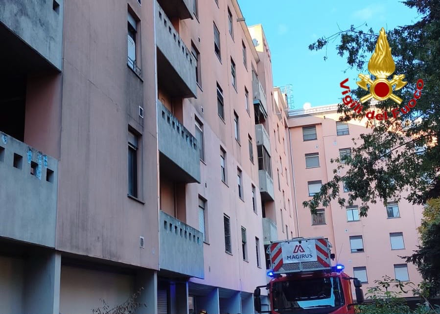 Milano, incendio in un appartamento: muore un’anziana disabile