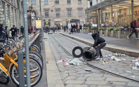 Dopo un weekend di disordini in centro, arriva il bilancio delle forze dell’ordine: 32 arresti e 28 denunce